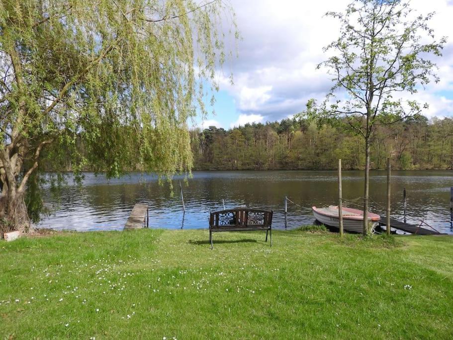 Dachwohnung Mit Wasserblick Und Eigenem Bootssteg Berlin Exteriör bild