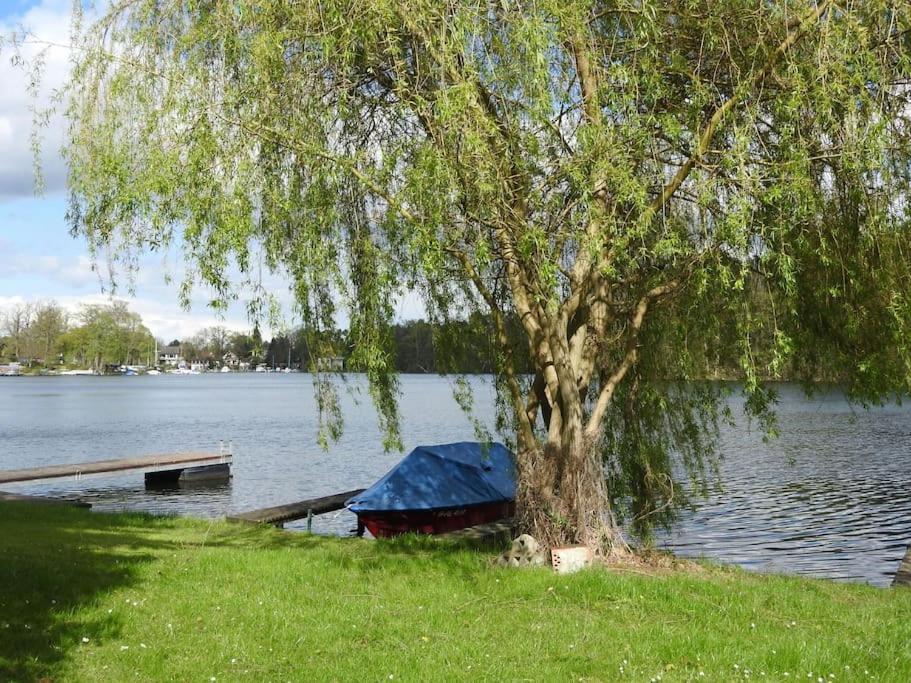 Dachwohnung Mit Wasserblick Und Eigenem Bootssteg Berlin Exteriör bild